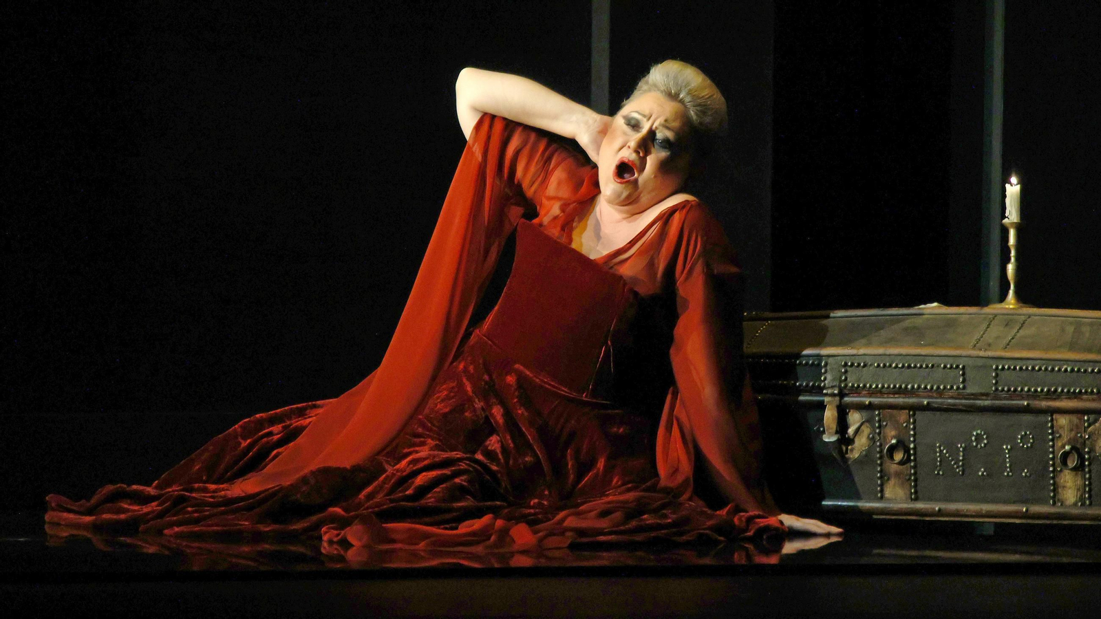 Imágenes de la ópera Macbeth en el Teatro Villamarta de Jerez