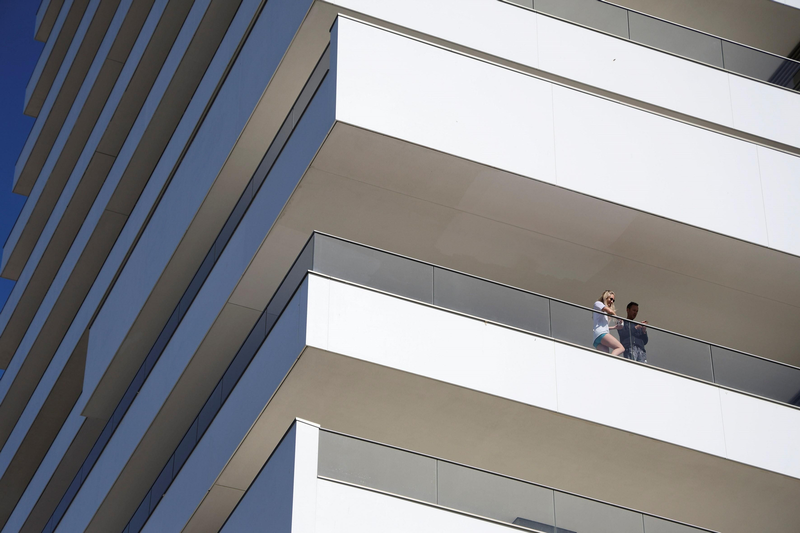Así son los pisos de lujo de las torres de Sierra Blanca en Málaga, en fotos