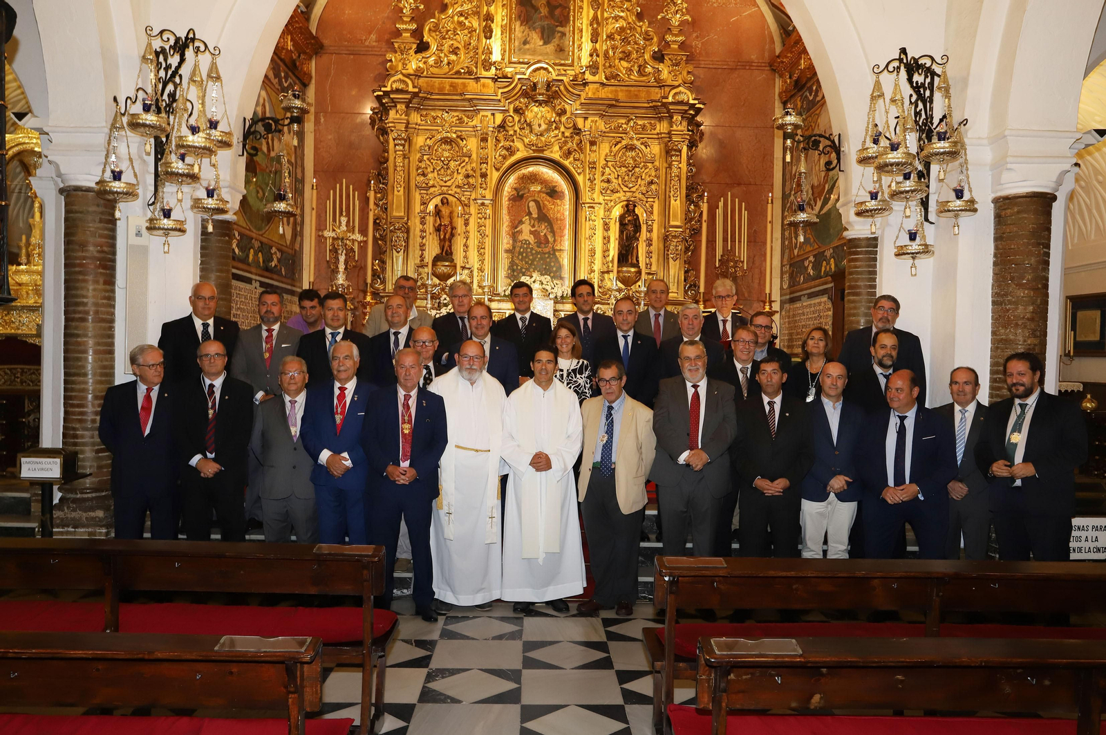 Los hermanos mayores iniciaron el curso cofrade con una misa en el santuario de la Cinta.
