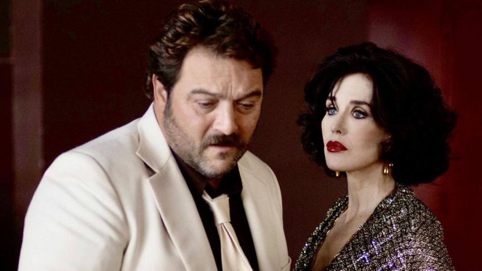 Denis Menochet e Isabelle Adjani en una imagen del filme.