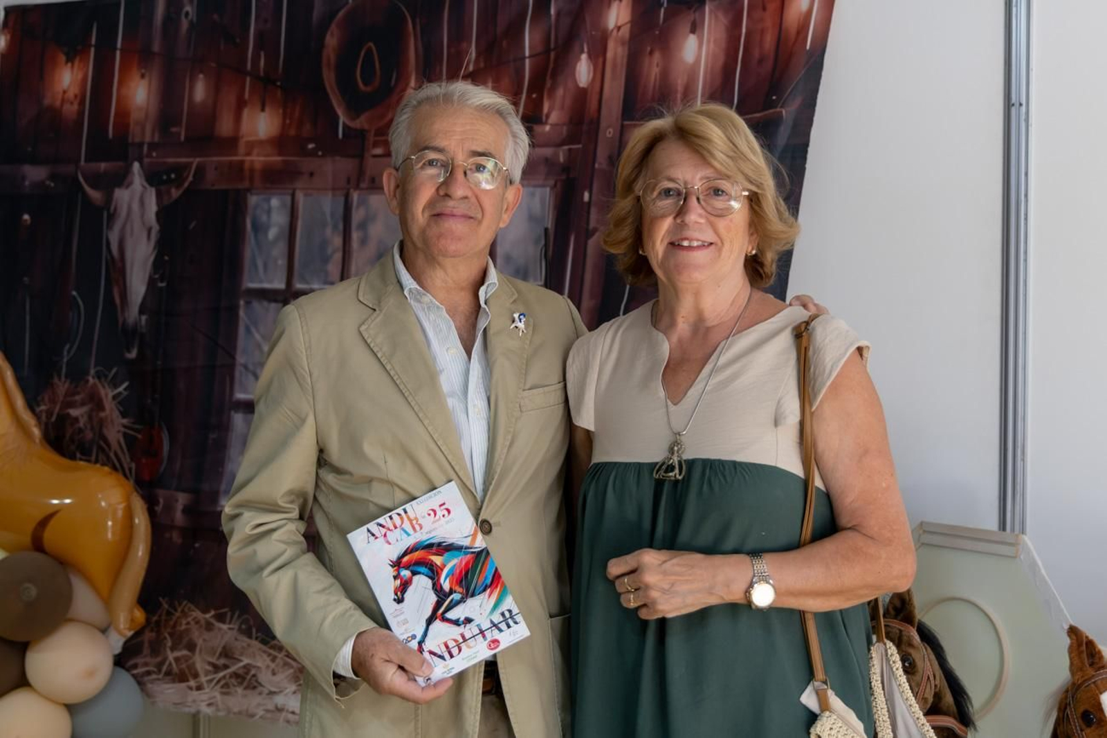 Anducab rinde homenaje a la unidad de caballería de la Policía Nacional