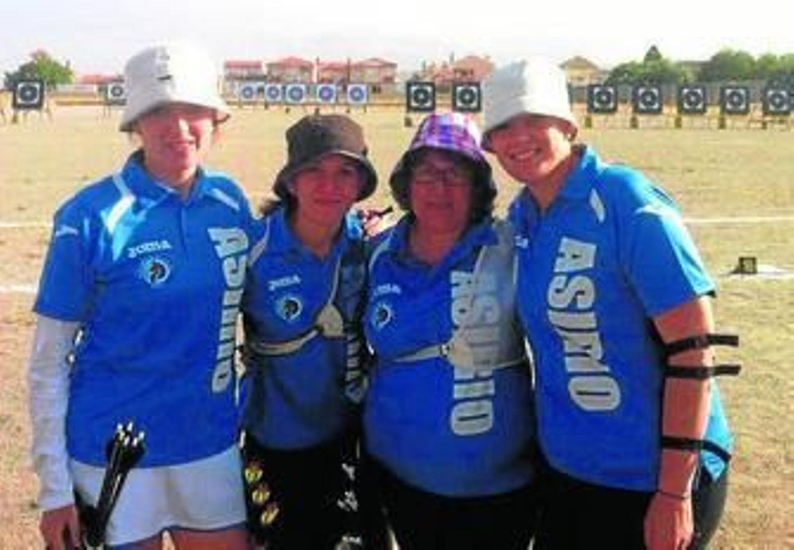 Varias de las representantes del Club Asirio en tierras granadinas.