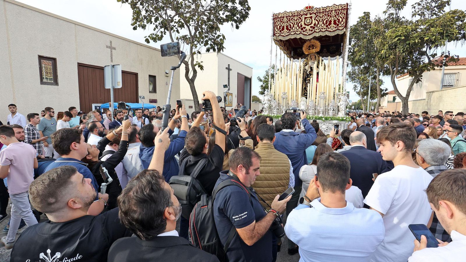 Jerez vive un prólogo de Magna Mariana con cinco traslados
