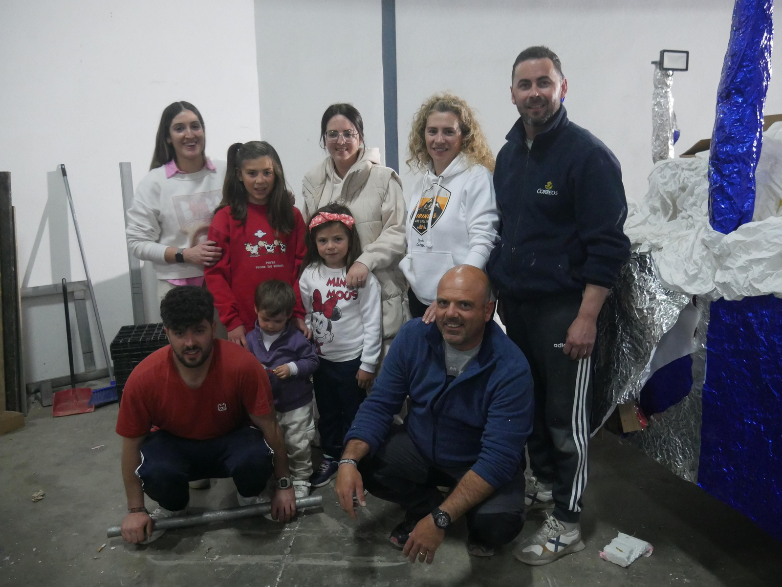 Imágenes de la elaboración de las carrozas tradicionales de Canjáyar