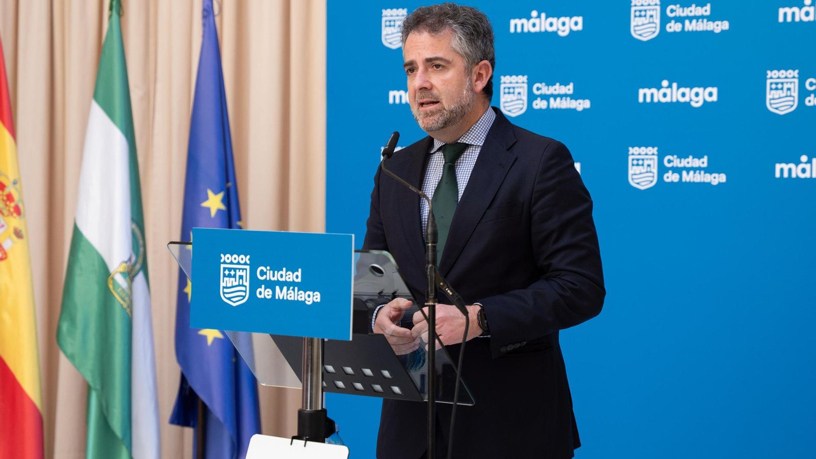 Carlos Conde, concejal de Economía y Hacienda, presenta la liquidación del Presupuesto de 2024.