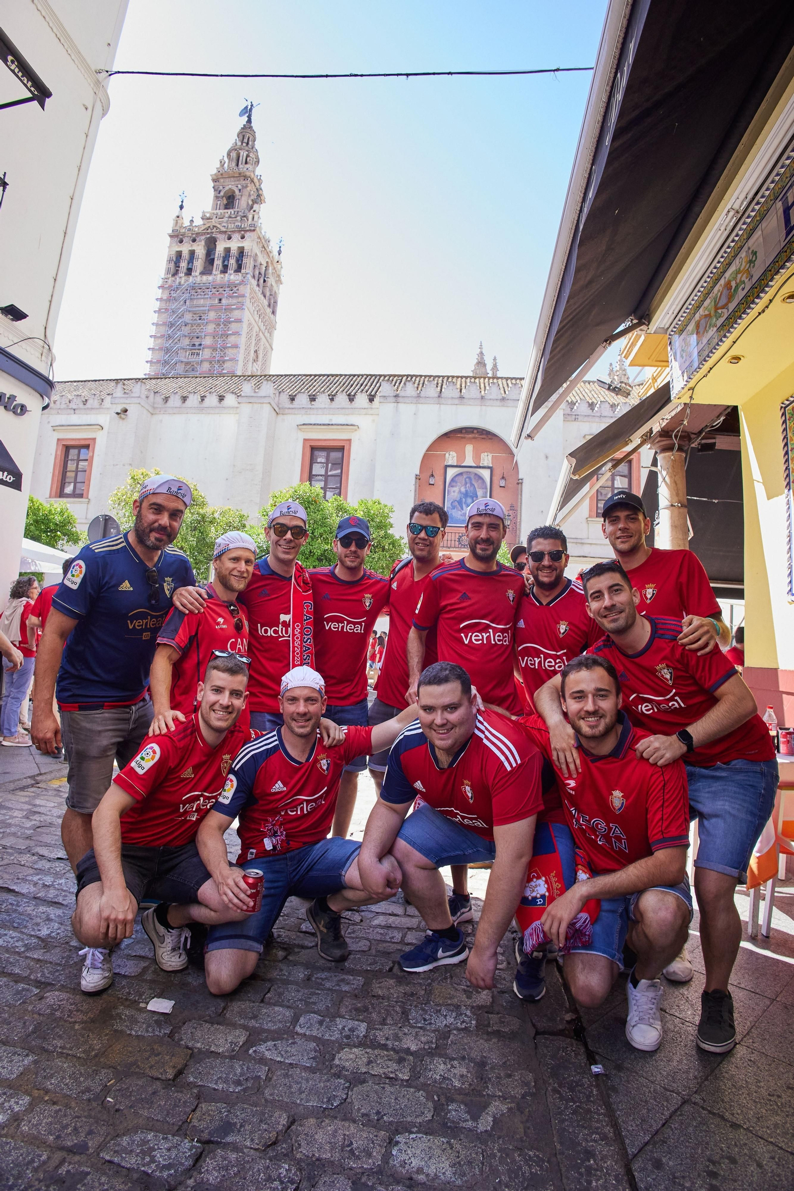 Las fotos de aficionados de Real Madrid y Osasuna el día de la final de Copa en Sevilla