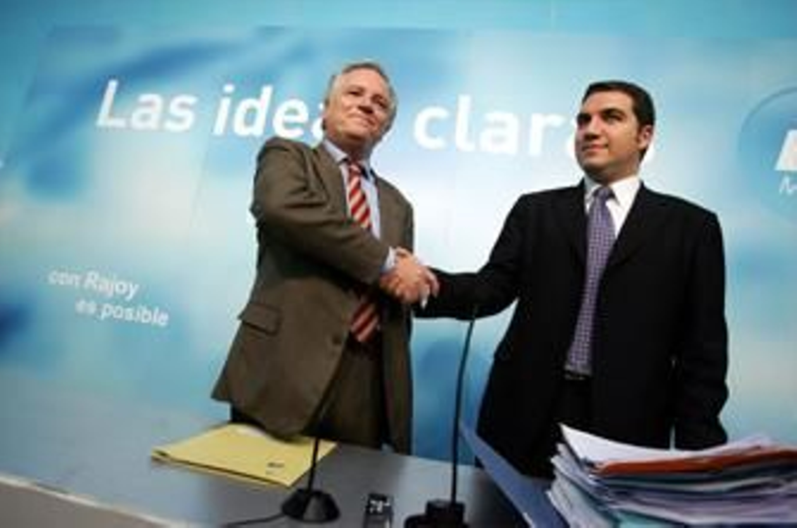 Javier Arenas fuerza a Joaquín Ramírez a que ceda la presidencia del PP