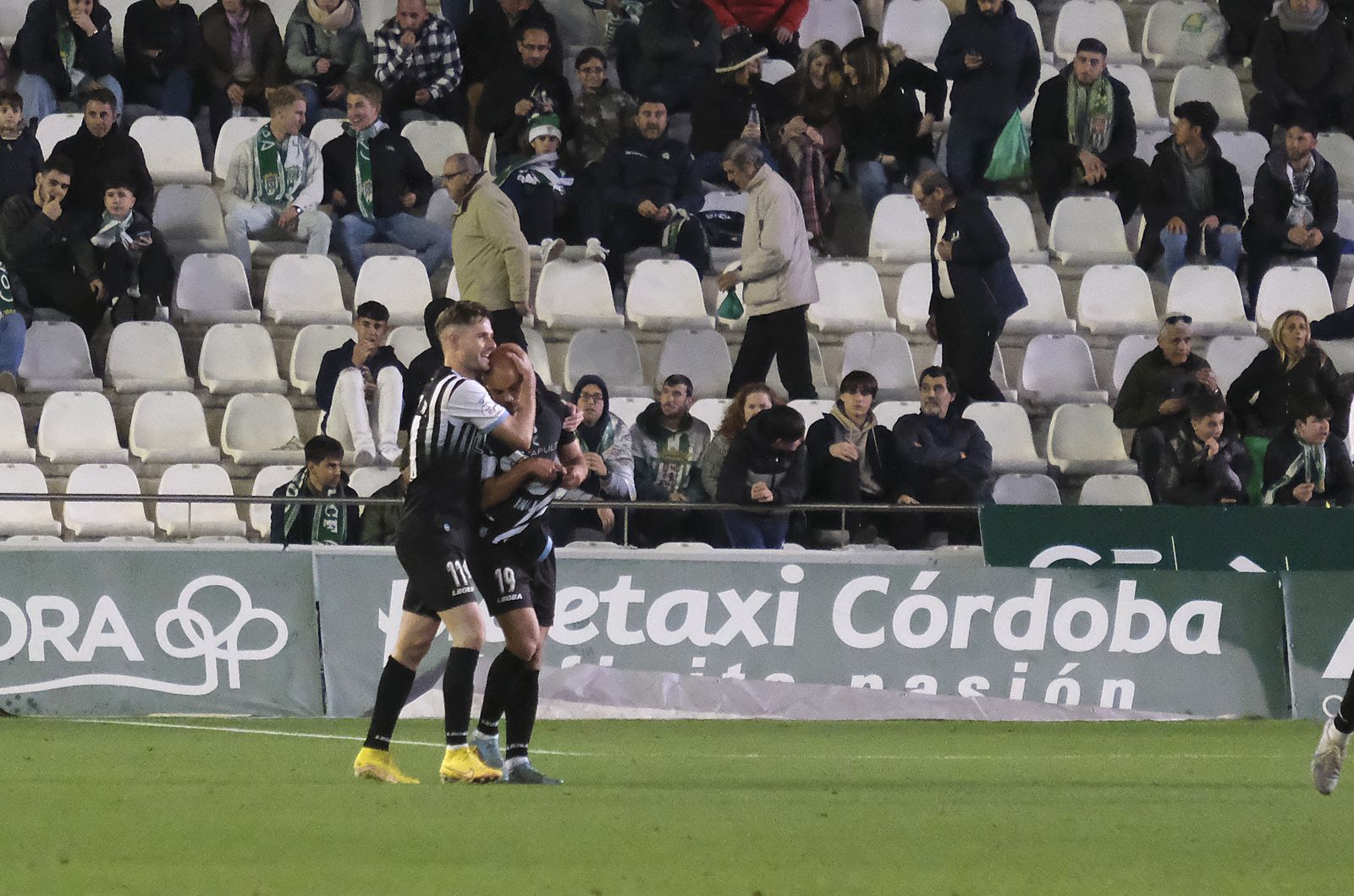 Las imágenes de la derrota del Córdoba CF ante la Balona en El Arcángel