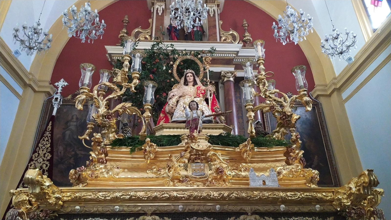 Las vísperas de la Magna Mariana de San Fernando en la iglesia de la Pastora
