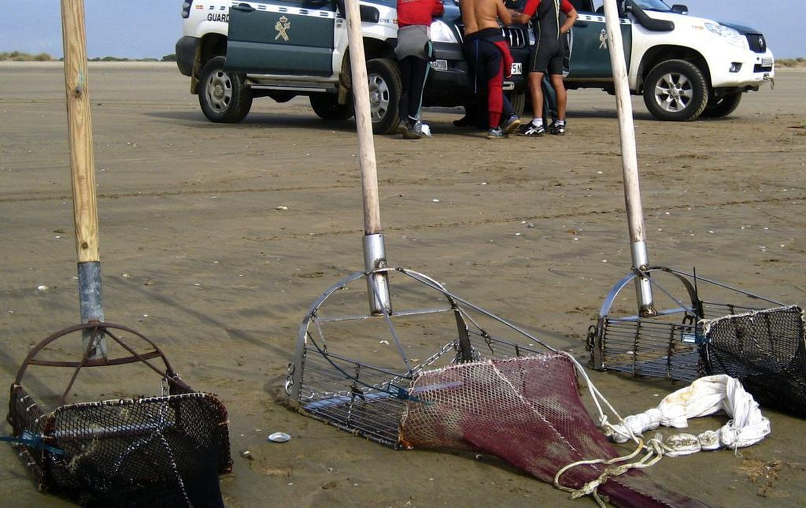 Redada contra el marisqueo ilegal de la Guardia Civil.