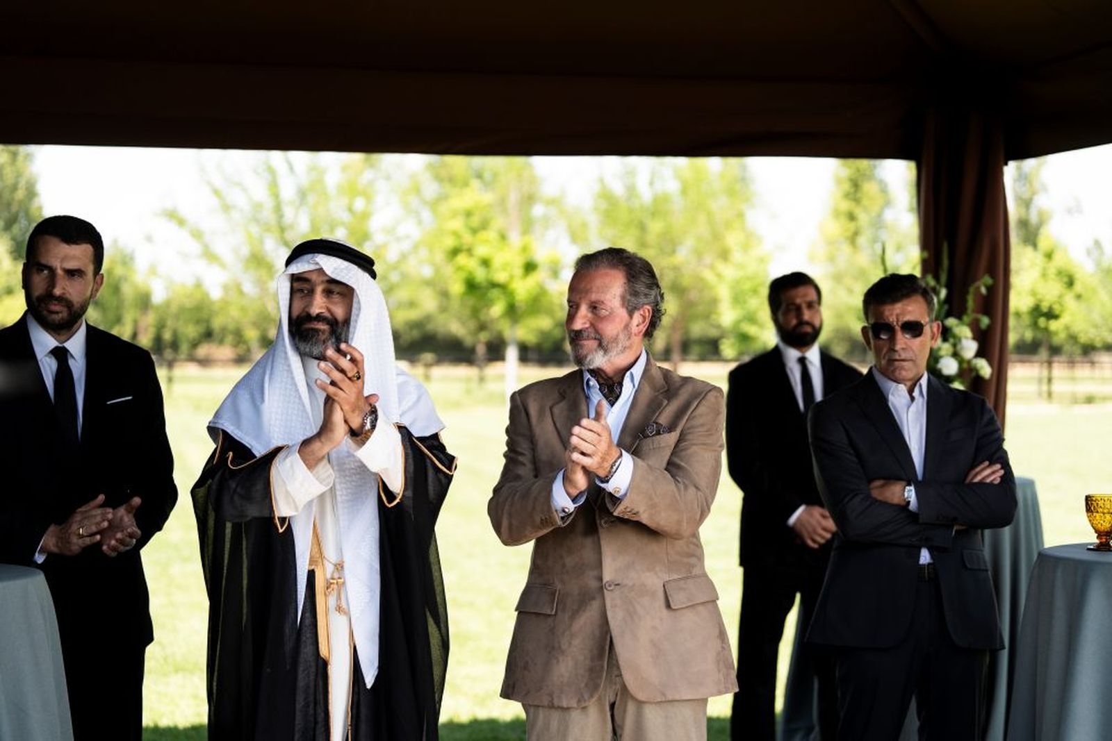 Pep Munné, en el centro, como el patriarca de 'Pura sangre'