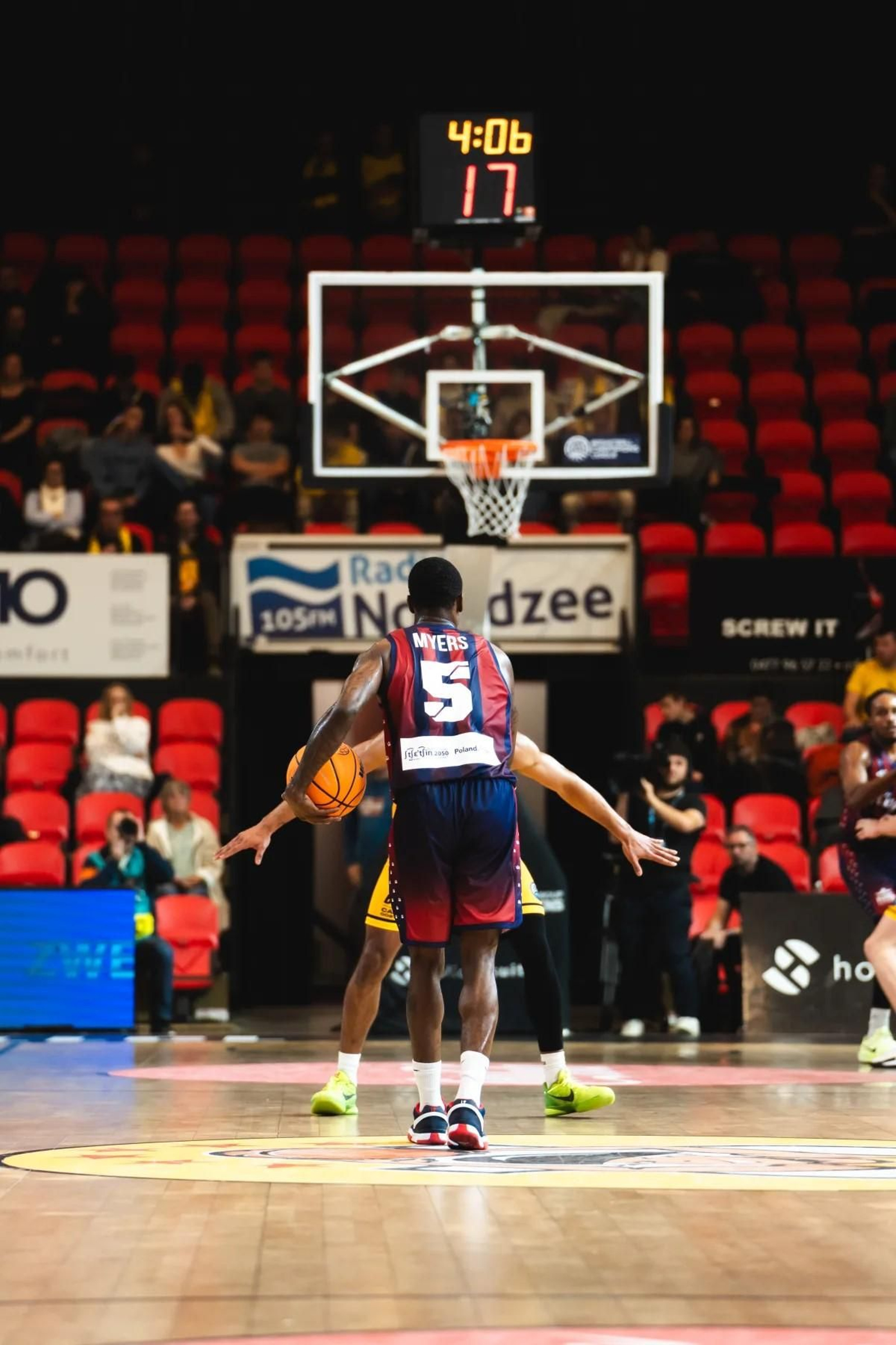 El Filou Oostende derrota al King Szczecin en el otro partido del grupo del Unicaja