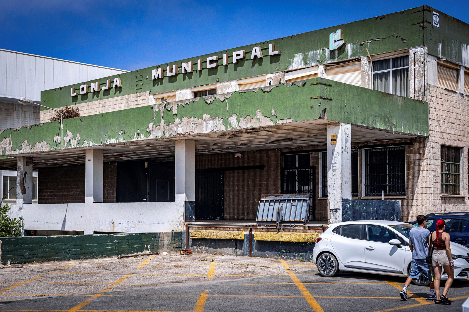 La Lonja de Frutas, una de las operaciones incluidas en el préstamo que busca ahora el Ayuntamiento de Cádiz.