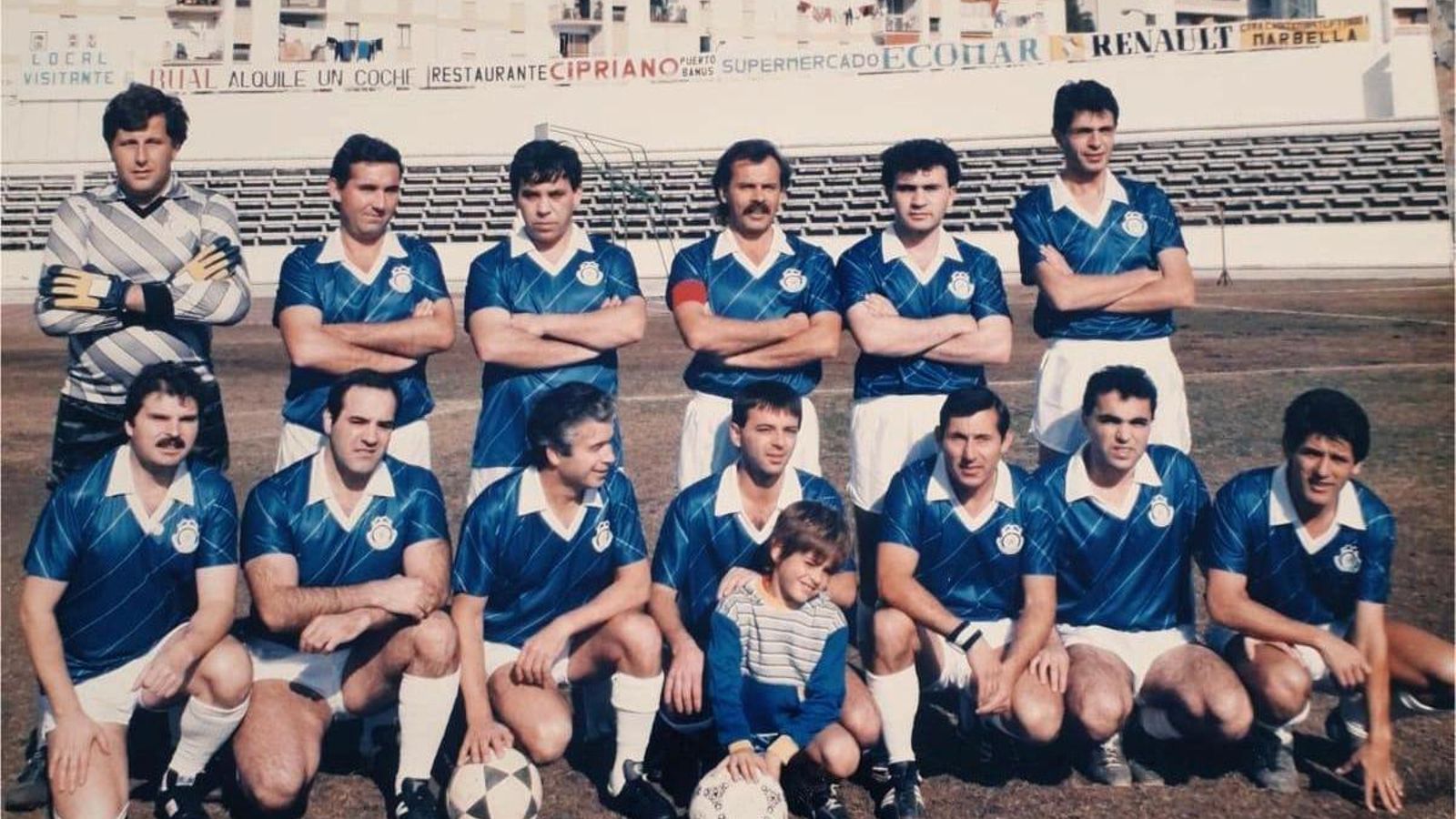 Equipo fútbol del Casino de Banús.