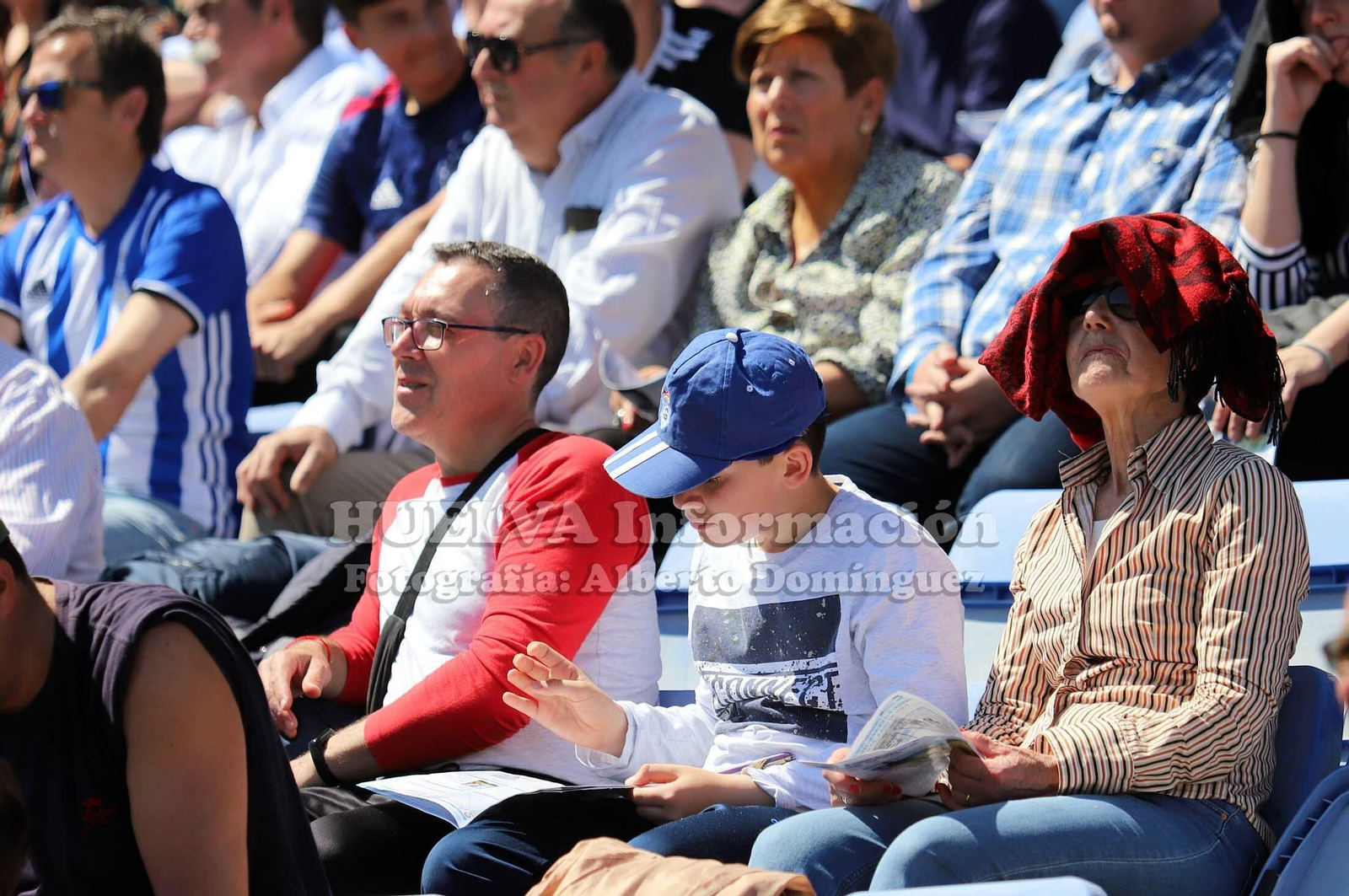 Imágenes del mejor ambiente del Recreativo de Huelva - Talavera