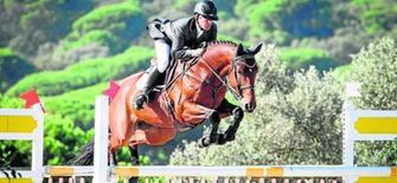 El chiclanero Carlos Díaz Fernández puso colofón a su gran actuación montando a 'Junco'.