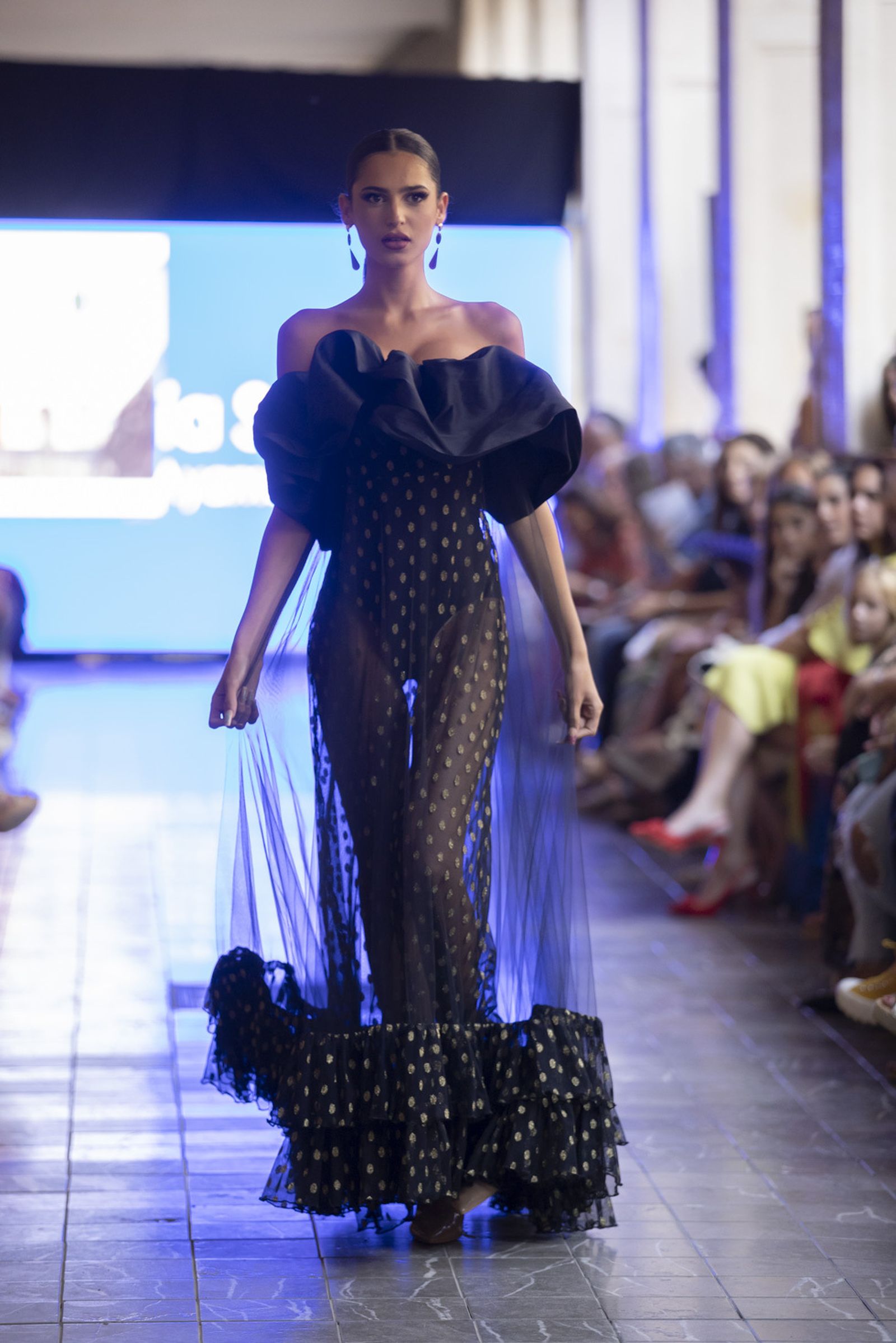 Imágenes del desfile 'Huelva provincia de moda' en la Gran Vía