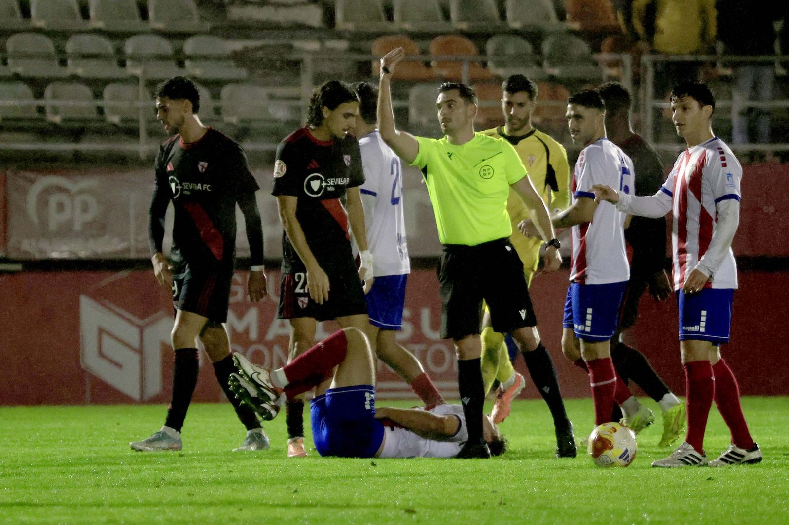 Las mejores fotos del Algeciras - Sevilla Atlético de Primera Federación