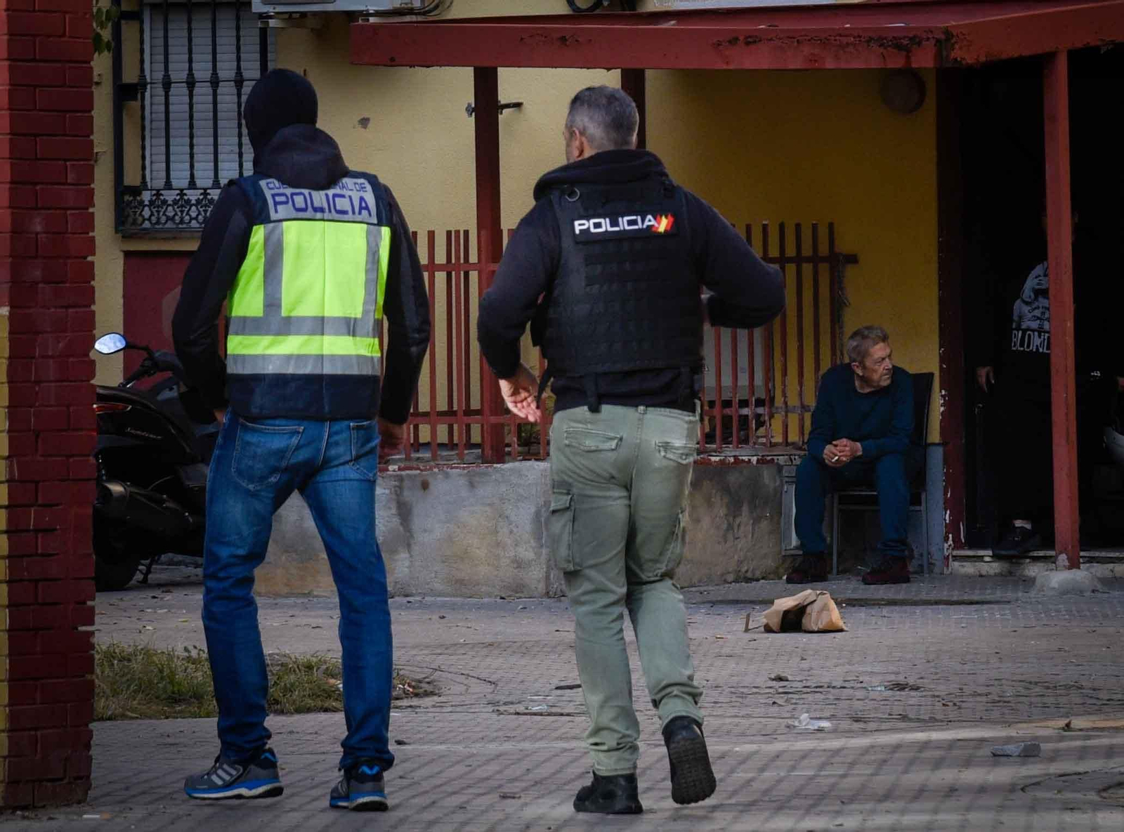 Las imágenes de la operación policial en las Tres Mil Viviendas