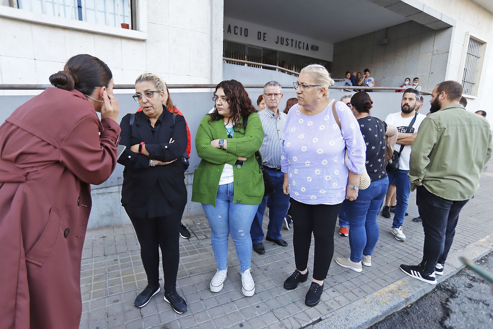 Llegada a los juzgados del detenido por el atropello mortal en Gibraleón