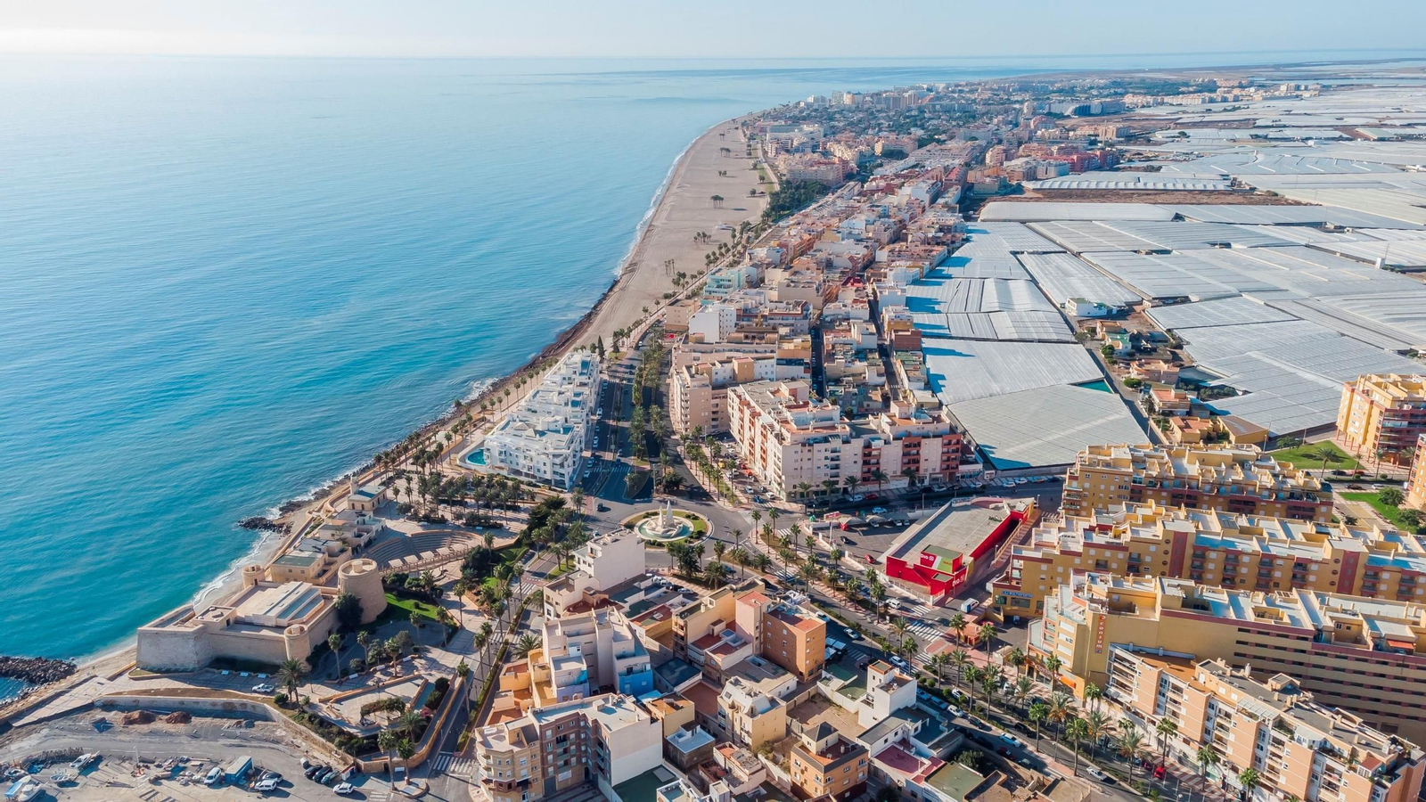 Panorámica del municipio de Roquetas