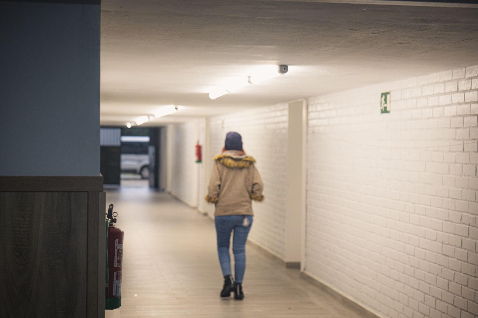 Interior de la casa de emergencia de Cáritas en El Portal habilitada para familias que son desalojadas de la zona rural de Jerez.