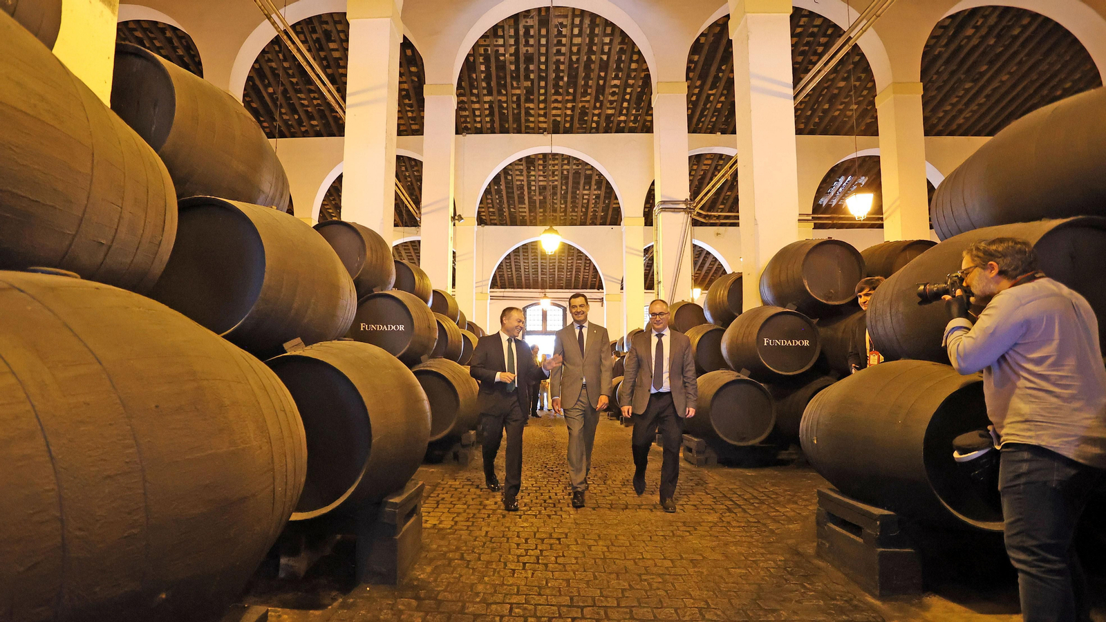 Juanma Moreno en la celebración del 150 aniversario de Fundador