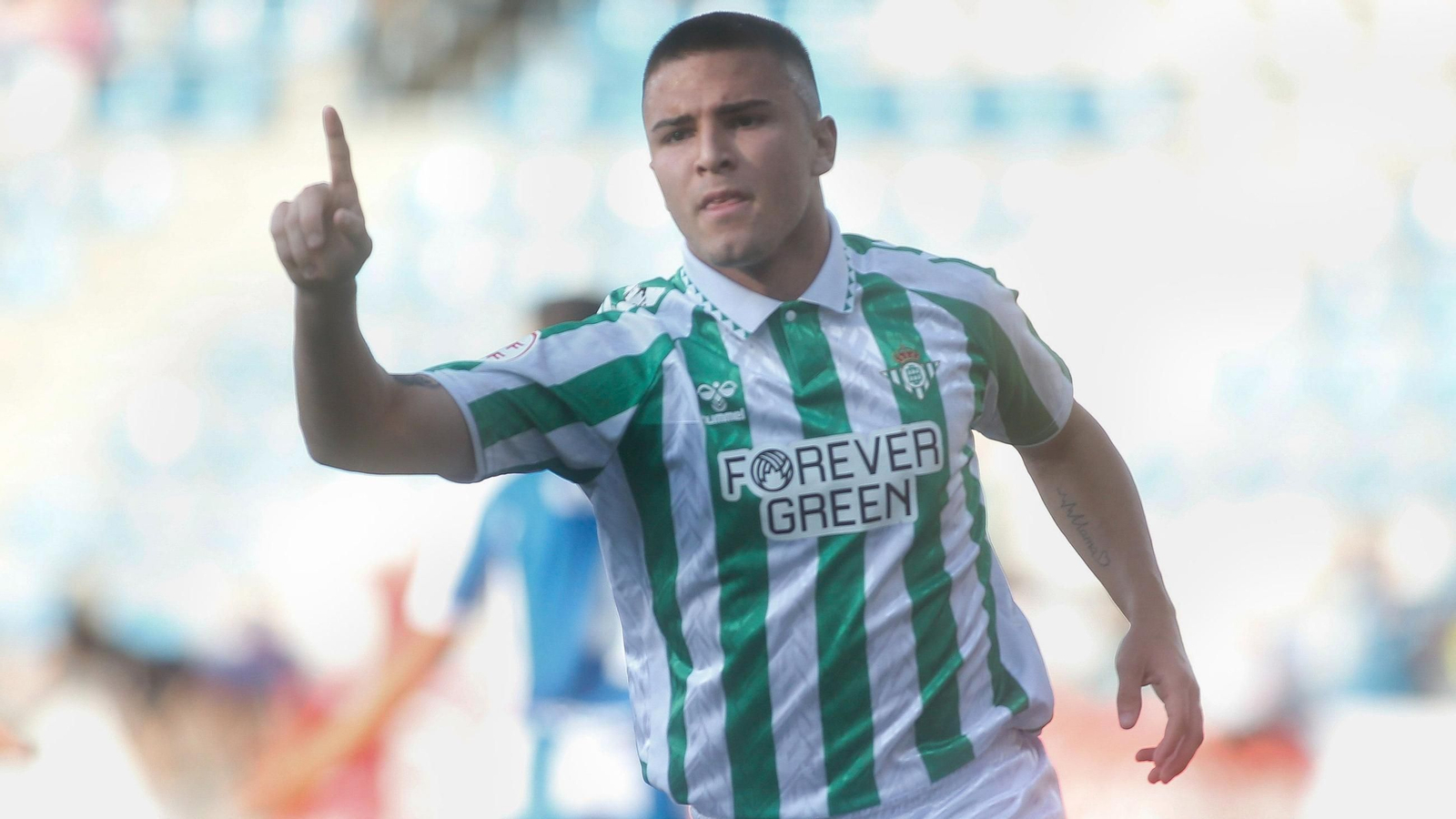 Pablo García celebrando uno de sus goles con el Juvenil DH