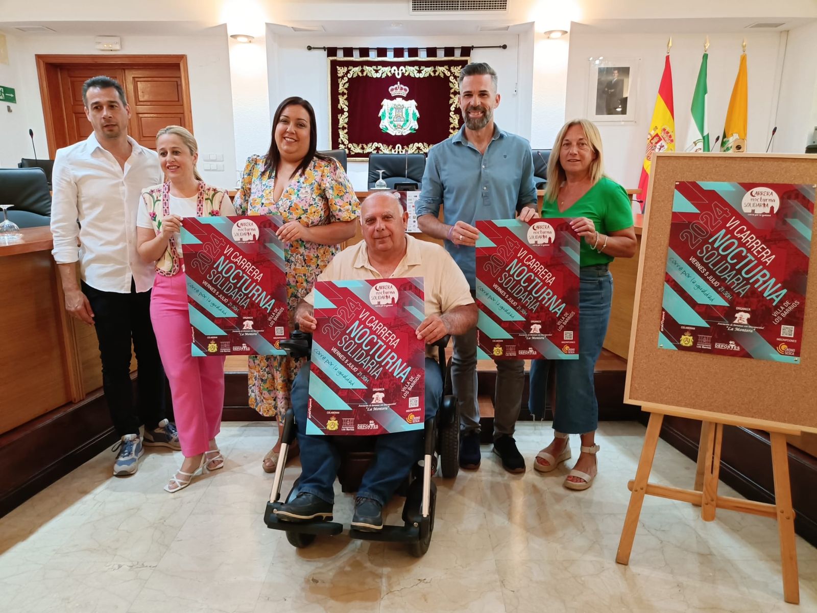 Los participantes en la presentación de la Carrera Nocturna de Los Barrios