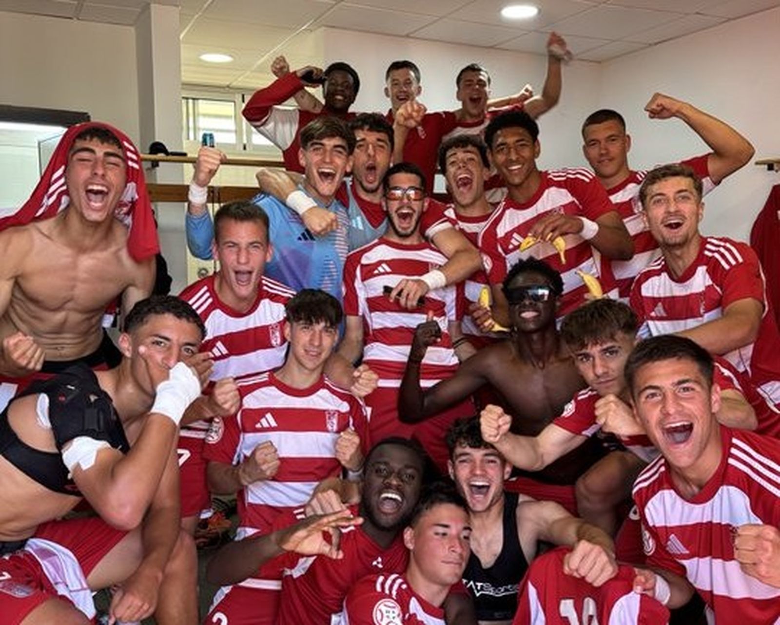 El Granada CF Juvenil, a un paso de la gloria