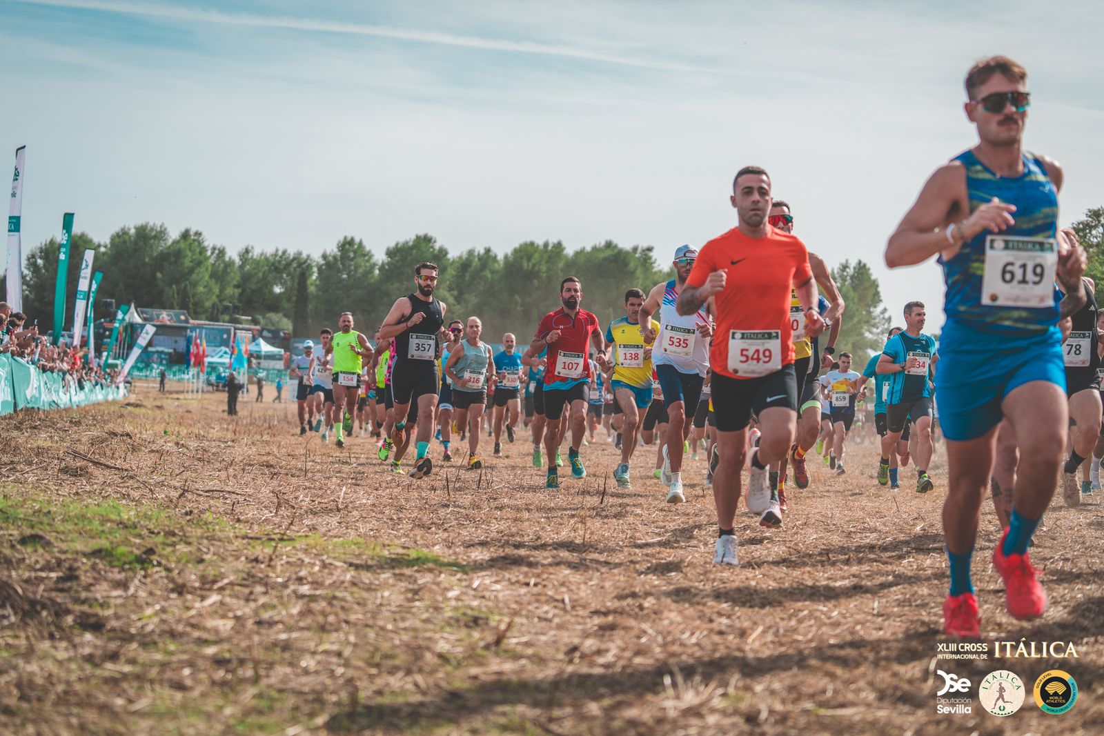 Búscate en las fotos del Cross de Itálica 2025 | 2