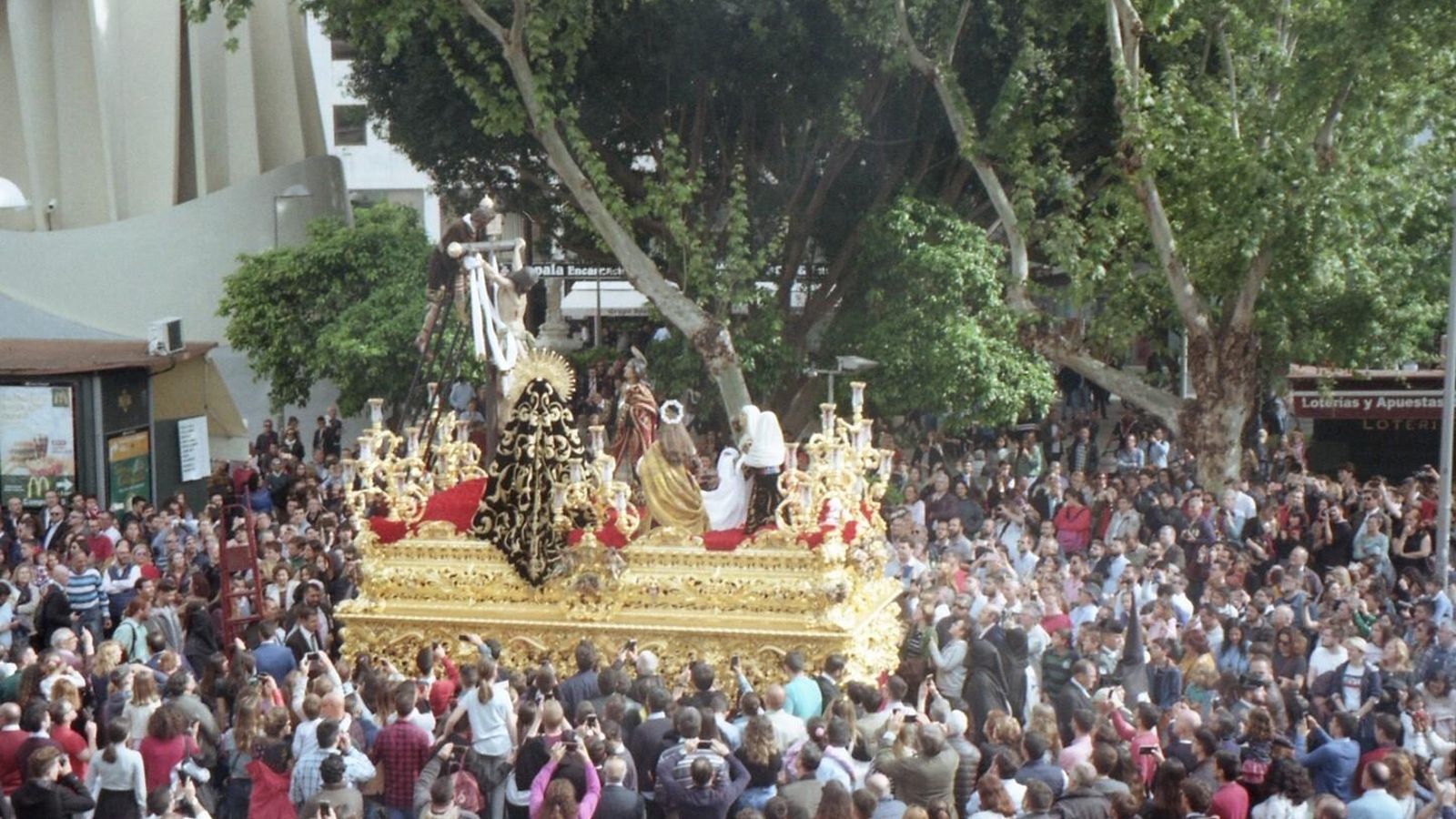 Misterio de las Cinco Llagas desde una Olympus Trip MD2
