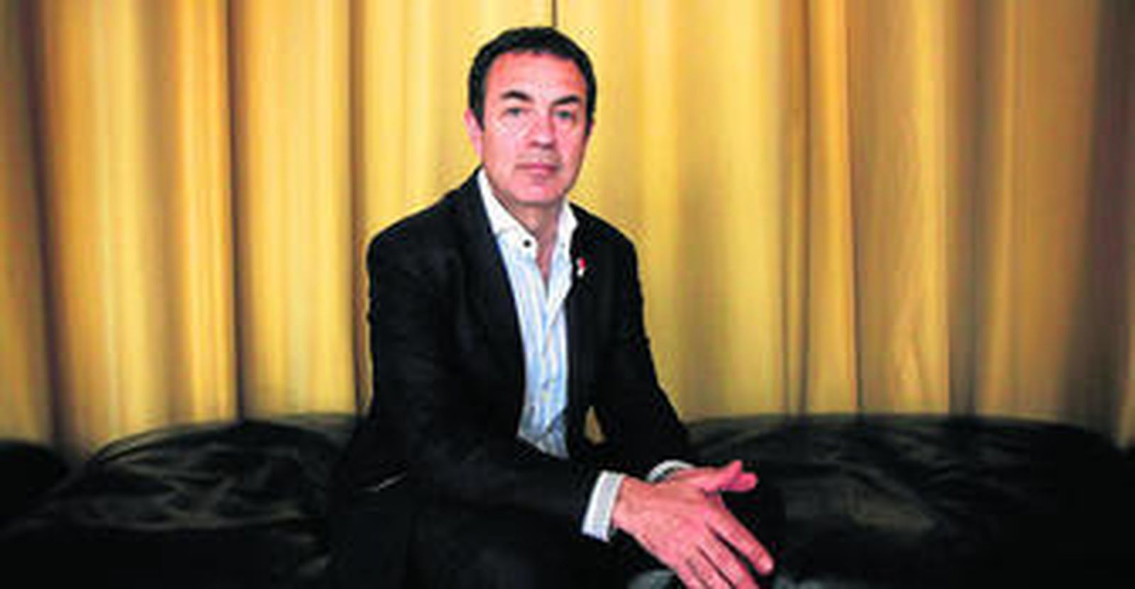 El profesor Miguel Lorente acaba de presentar 'Tú haz la comida, que yo cuelgo los cuadros'.