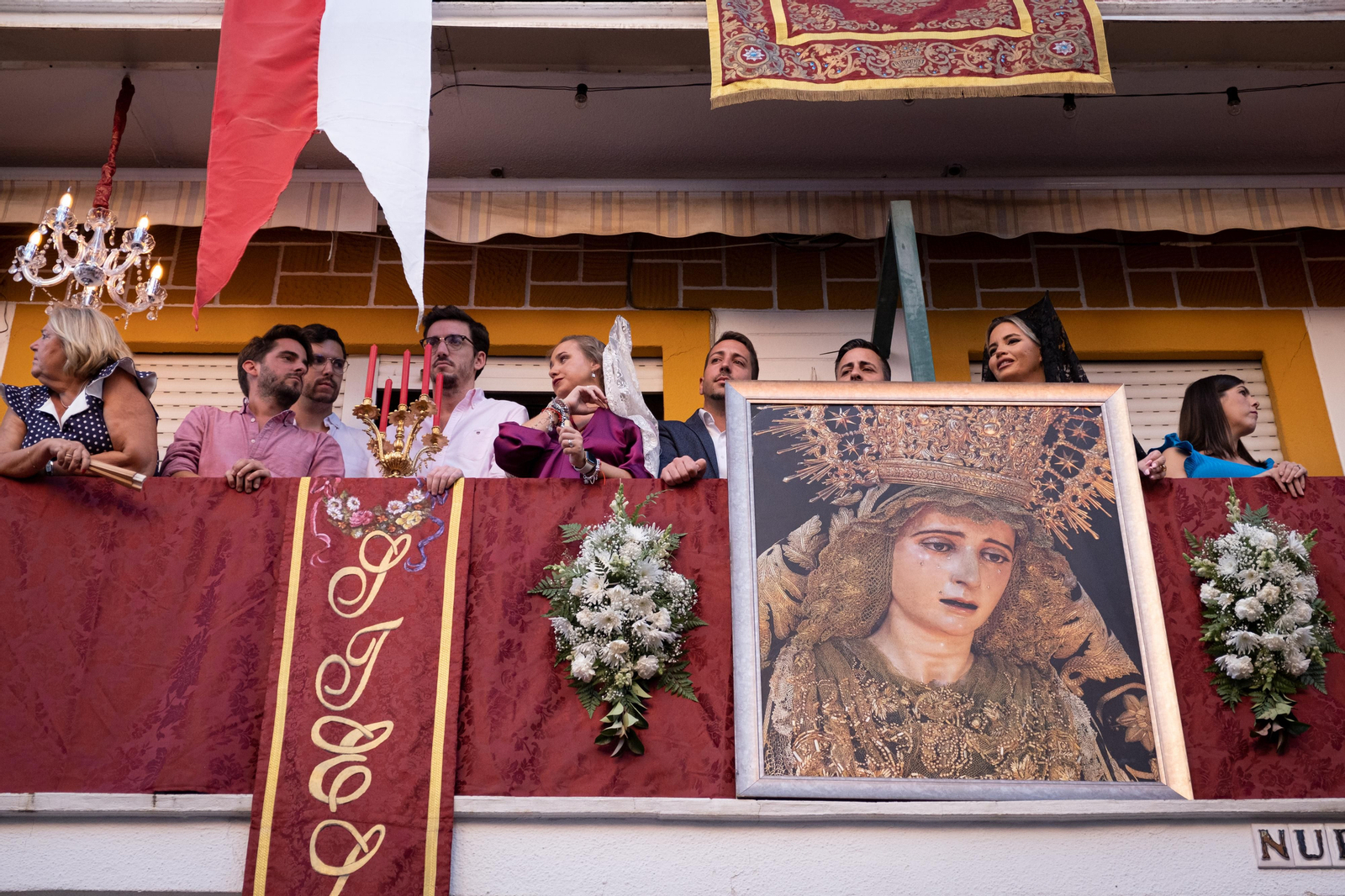 La procesión extraordinaria de la Virgen de los Dolores del Cerro del Águila, en imágenes