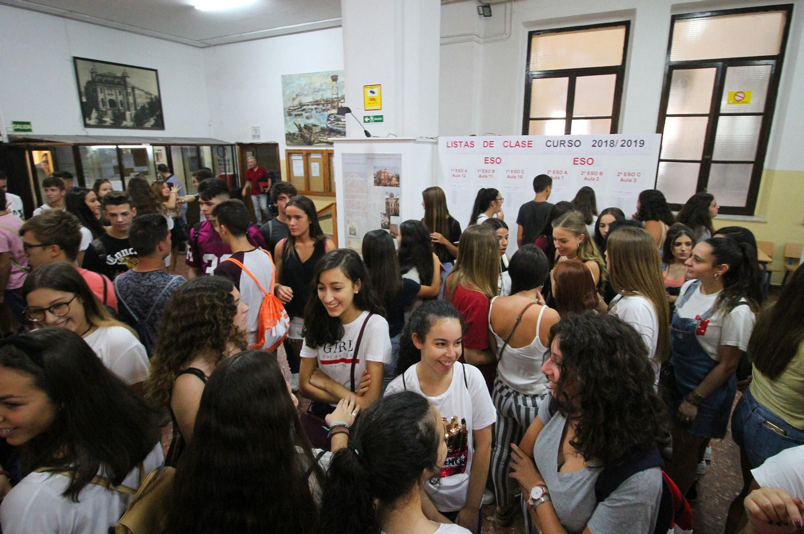 Vuelta a clase de alumnos de Secundaria y Bachillerato