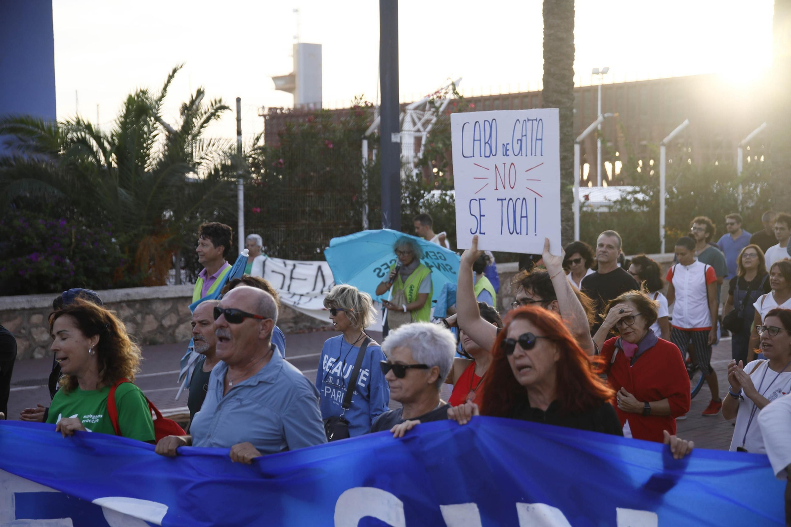 La manifestación "Genoveses sin hotel", en imágenes
