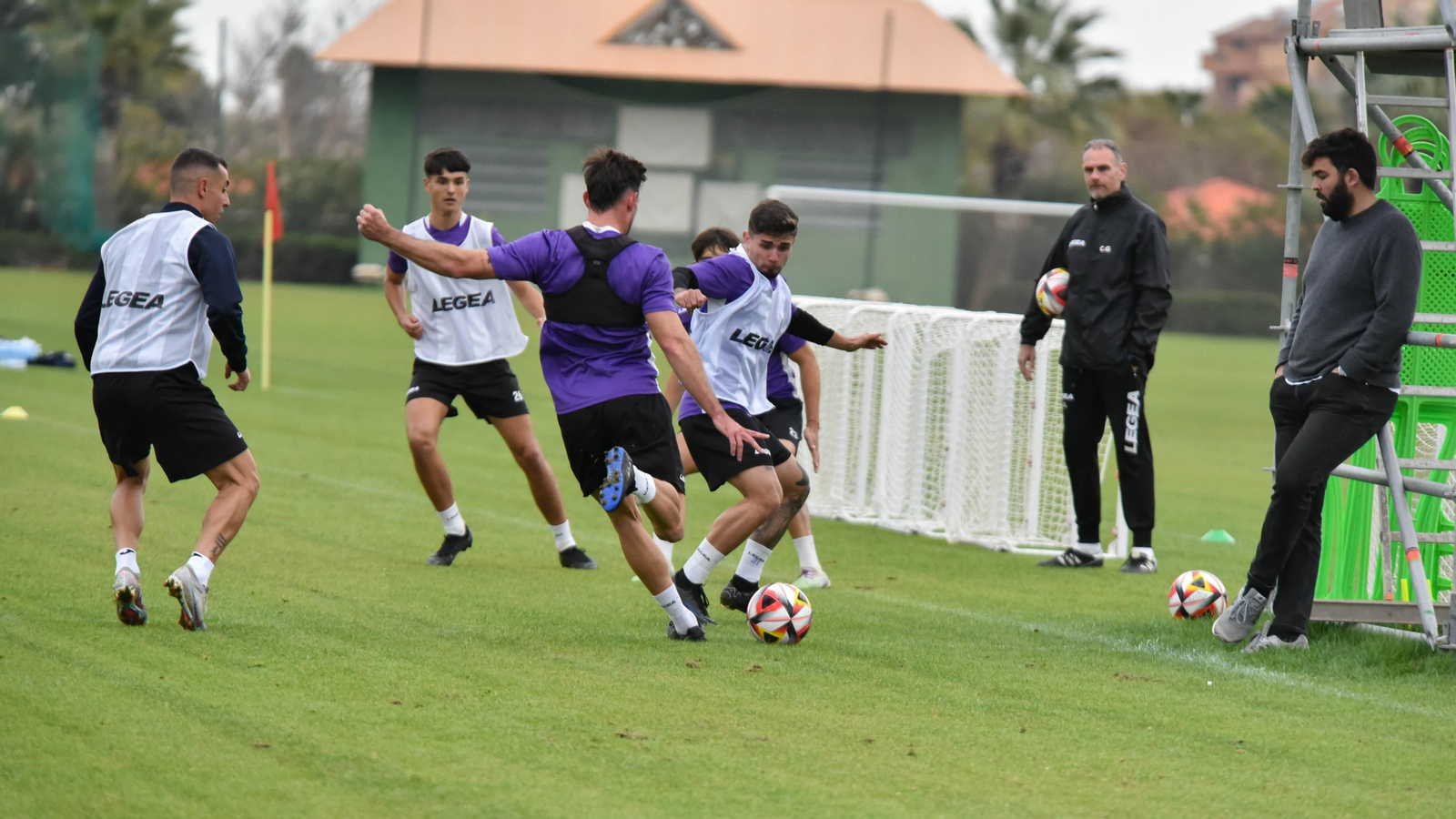 Fotos del entrenamiento de la Balona en Sotogrande antes del partido con el Manchego
