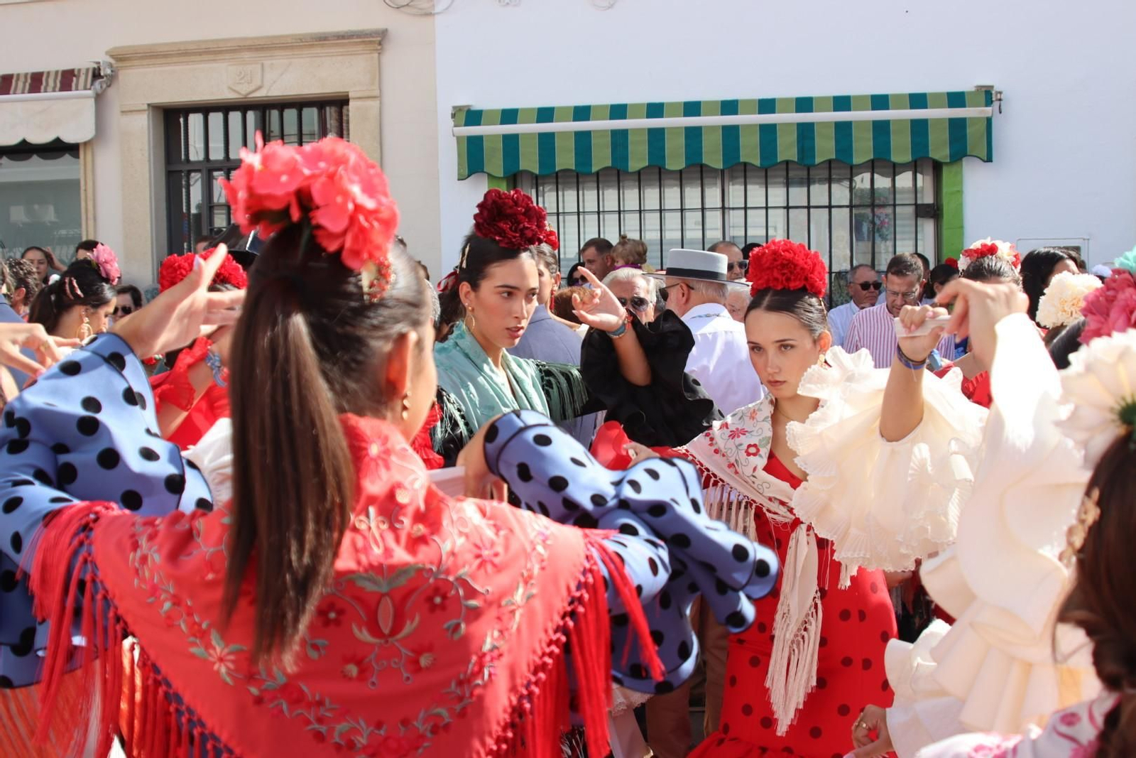 La procesión de Virgen del Valle de Santaella, en imágenes