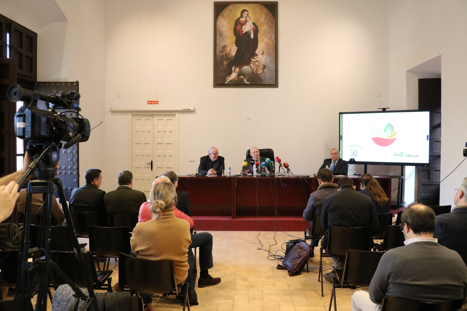 La rueda de prensa celebrada este jueves en el arzobispado.