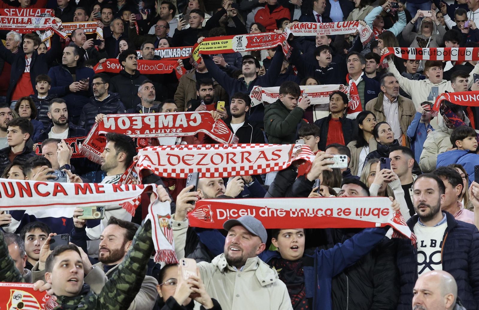 Búscate en el partido Sevilla Valencia