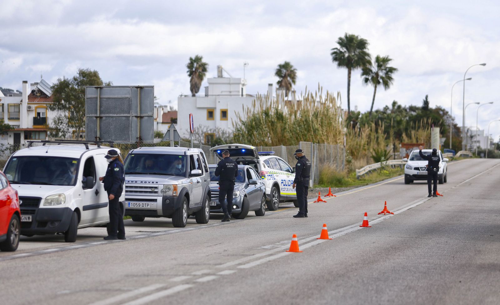 Un control del cierre perimetral en Málaga.