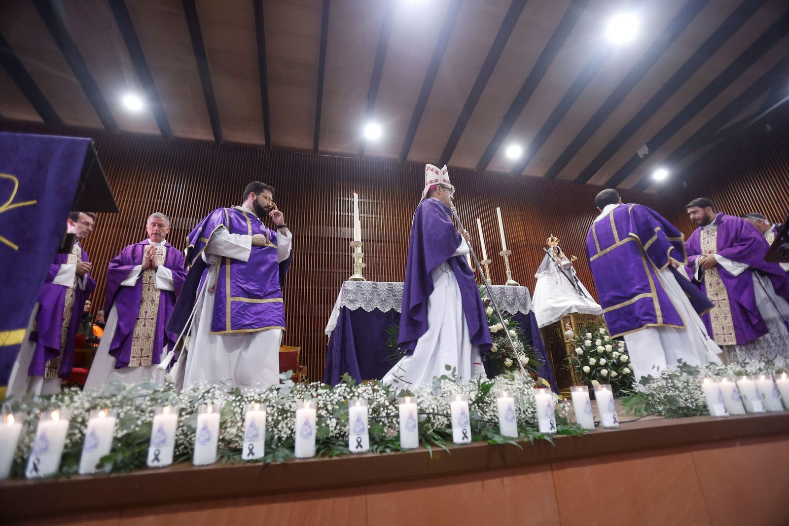 Las imágenes de la misa funeral en Adamuz por las víctimas del accidente de tren