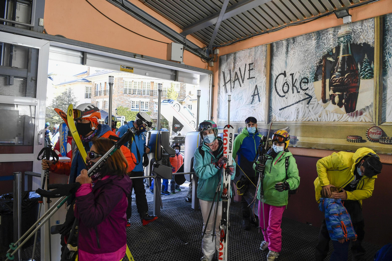 Fotos del último día de esquí en Sierra Nevada