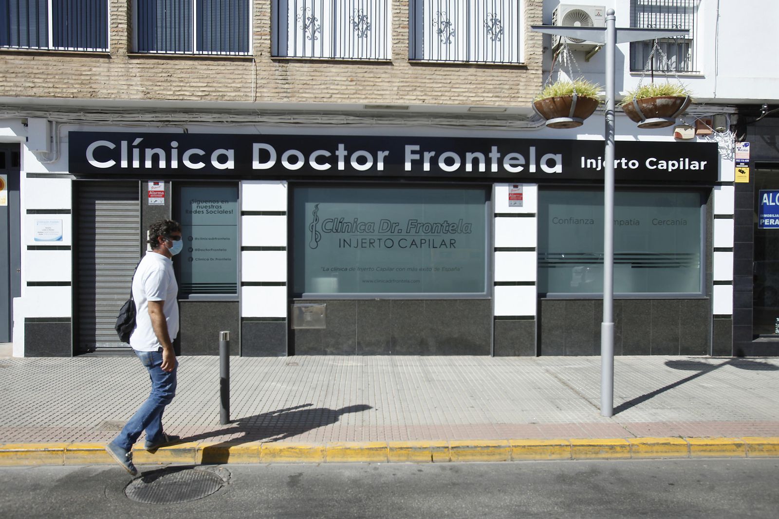 La clínica del nieto de Frontela.