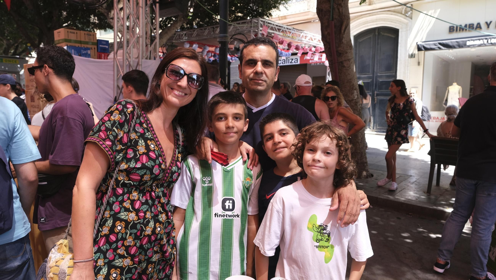 La Feria del Mediodía del martes en Almería, en imágenes