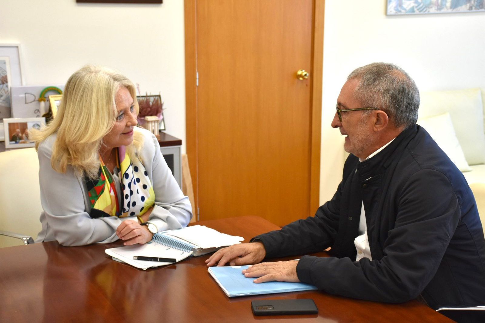 Mercedes Colombo, en la reunión con José Manuel Pose.