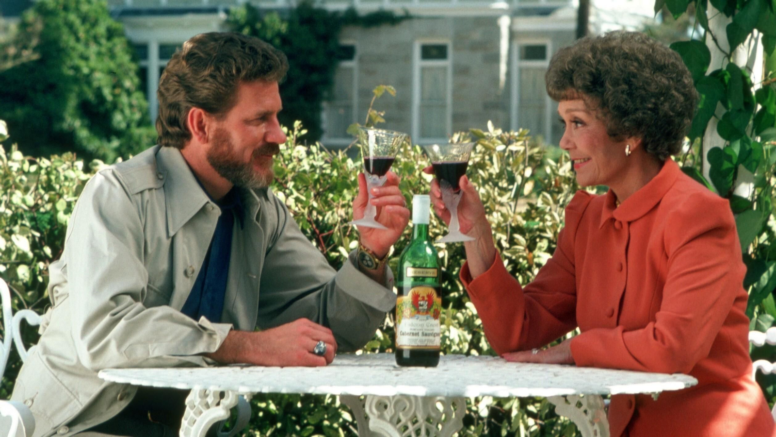 La icónica serie 'Falcon Crest' podrá verse en las sobremesas del canal VinTV de lunes a viernes.