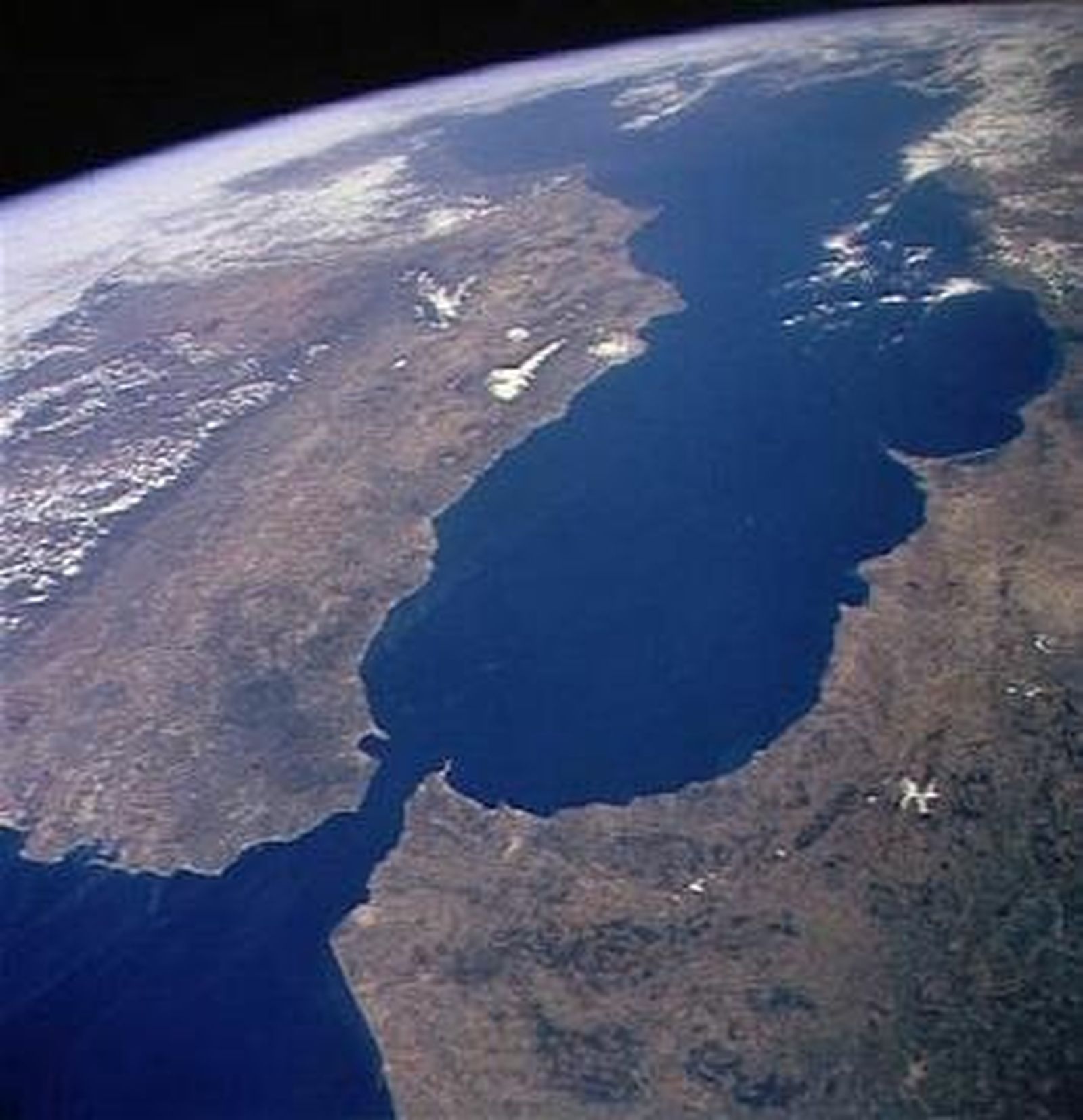 Unos 290 millones de personas sufrirán escasez de agua en la cuenca mediterránea en 2025
