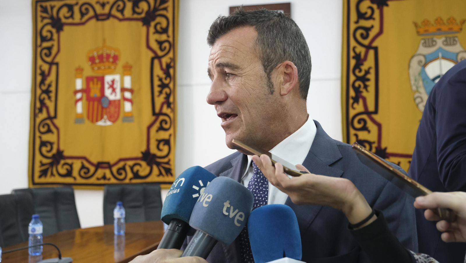 Las imágenes de la moción de censura en el Ayuntamiento de Carboneras