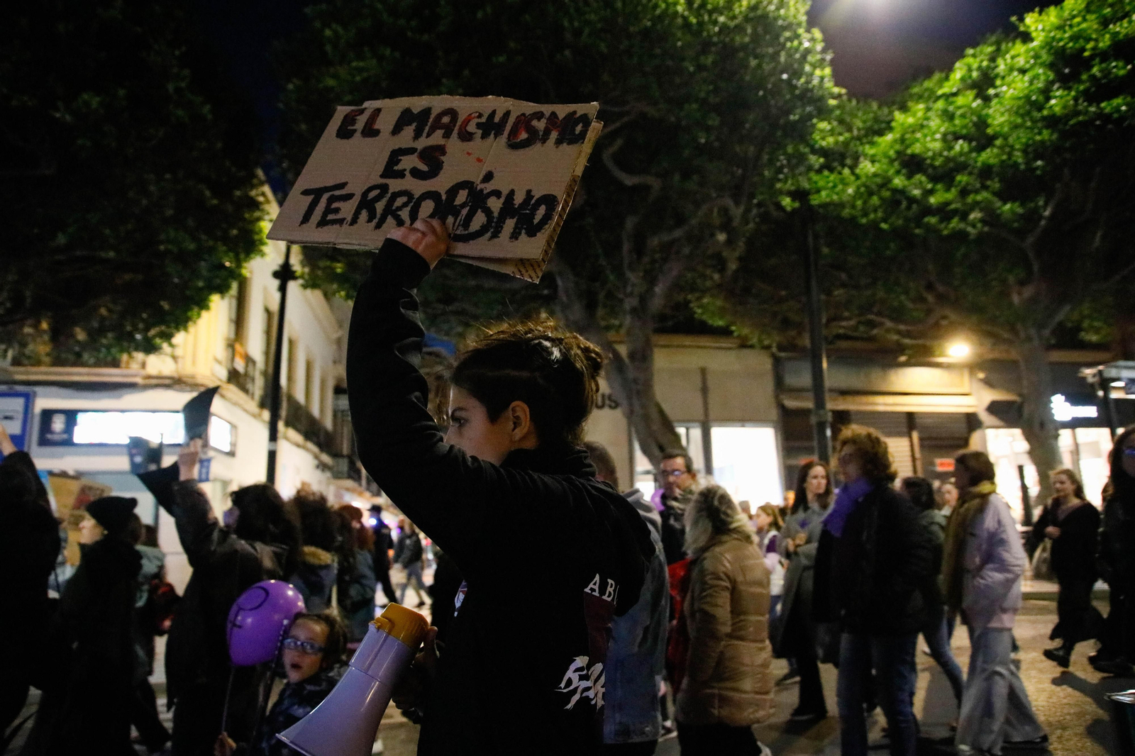 Galería de imágenes por el día de la mujer en Almería